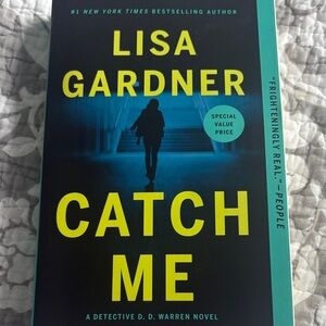 Catch Me by Lisa Gardner - Paperback